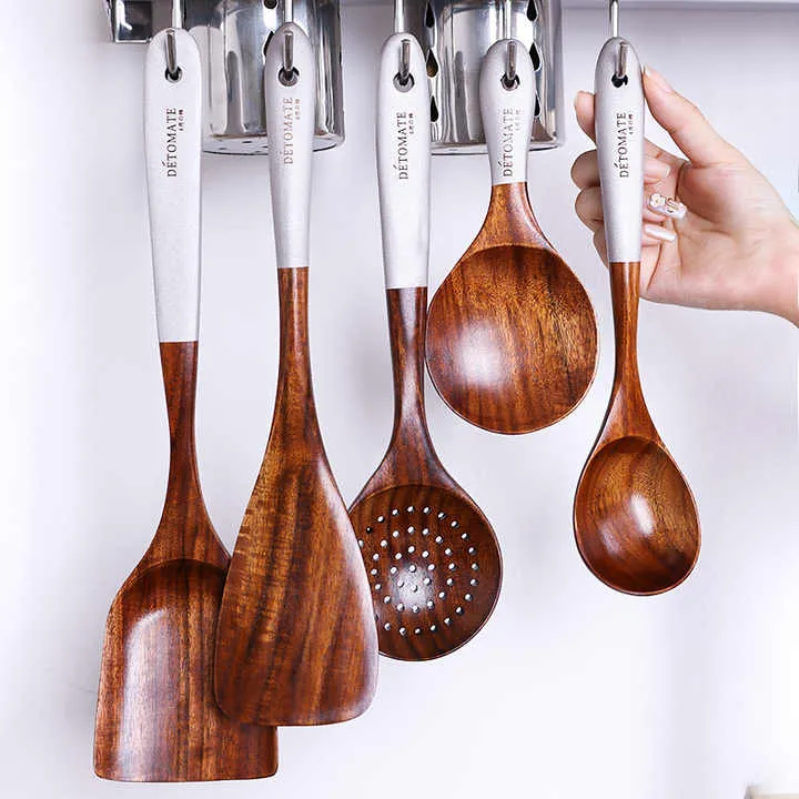أواني طبخ للمطبخ مطلية بألوان متعددة من خشب الساج Multicolor Lacquered Teak Wood Kitchen Cooking Utensils,